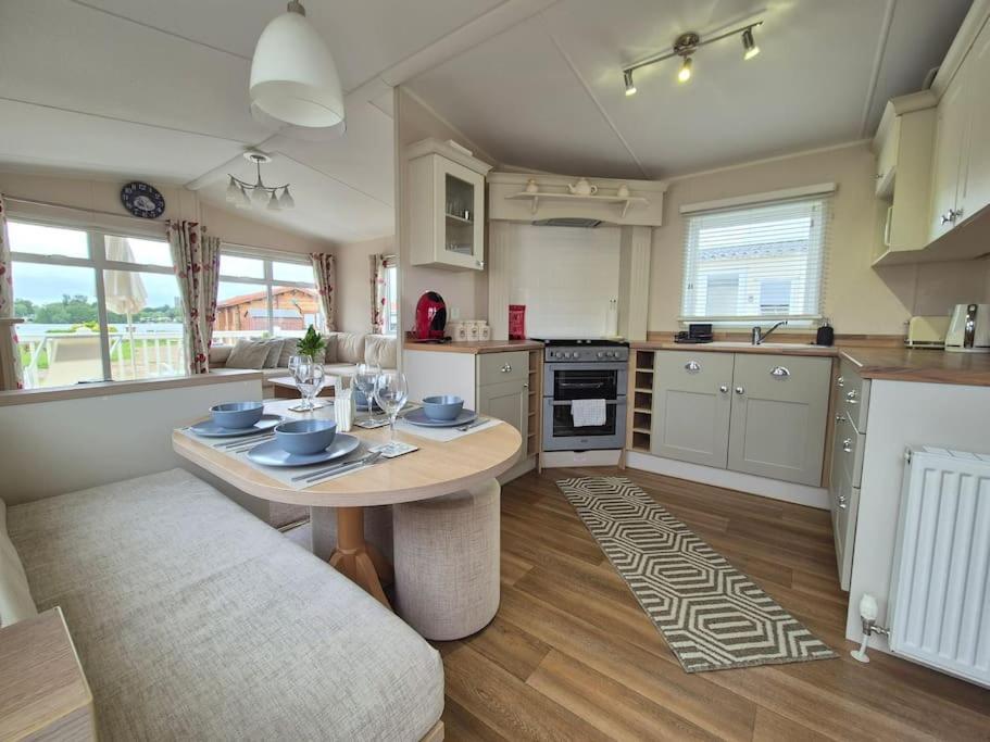 Amazing 2Bedroom Caravan In Lincoln, Tattershall Kültér fotó